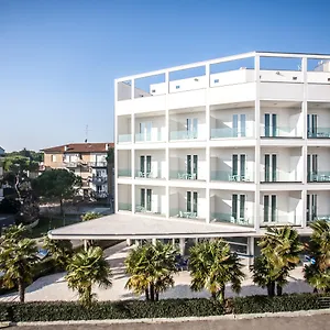 hotellátogatás