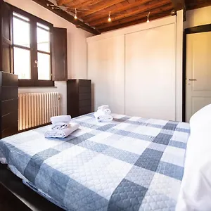 https://serena-apartment-cosy-close-center-town.it-tuscanyhotel.com