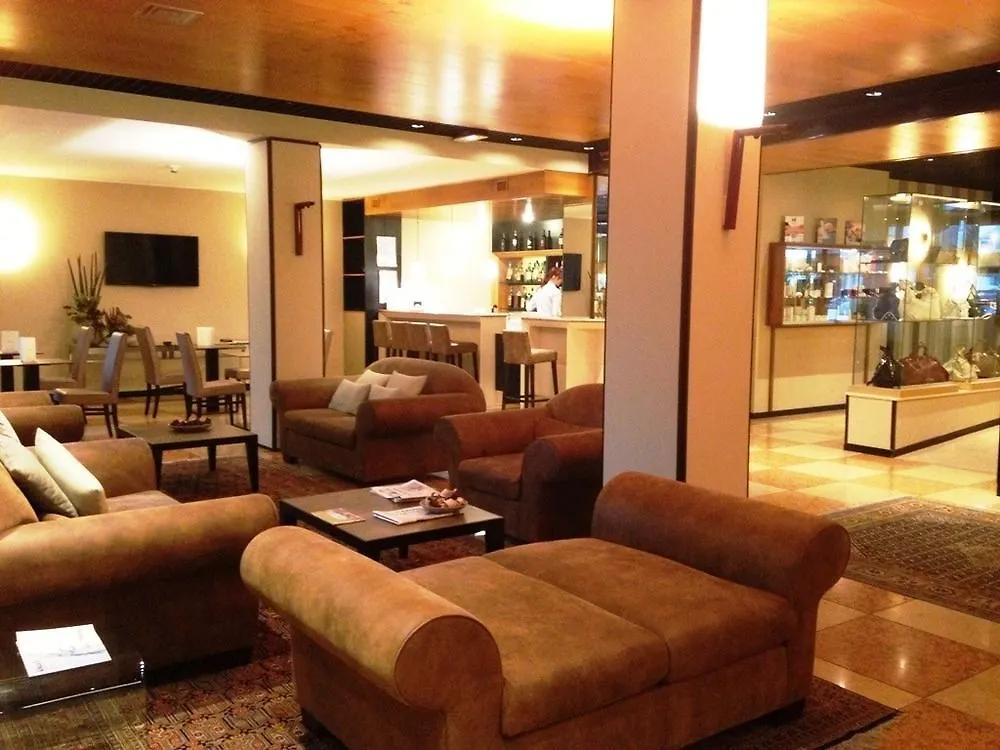 Hotel Leopardi Βερόνα